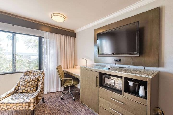 Room 85 of 150