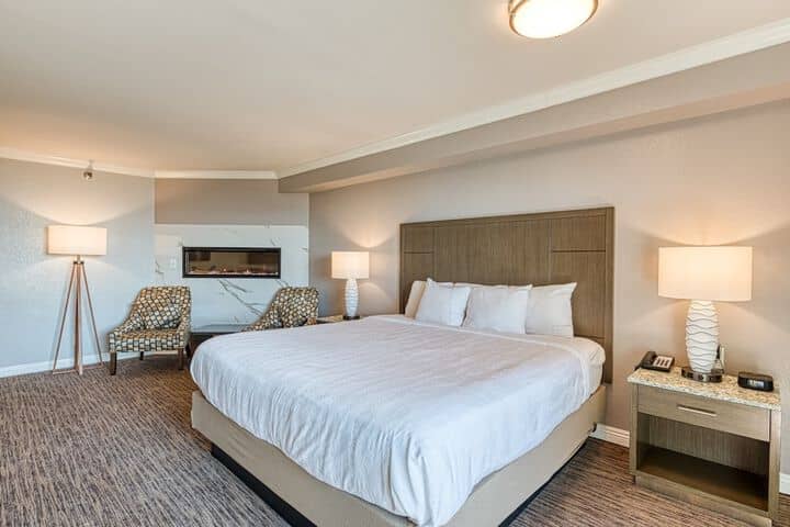 Room 8 of 150