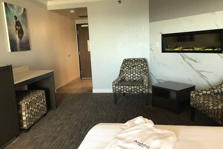 Room 5 of 150