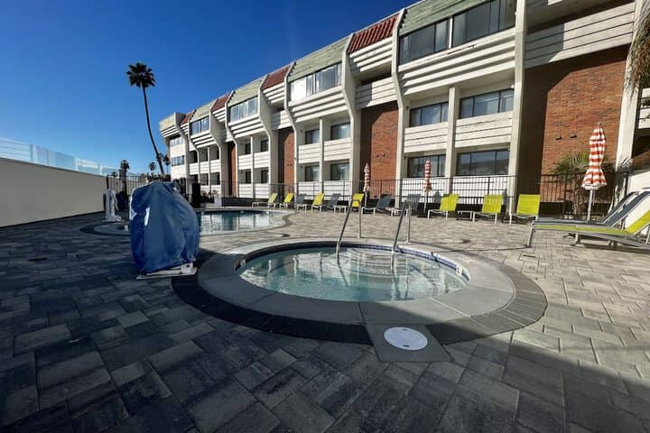 Pool 118 of 150