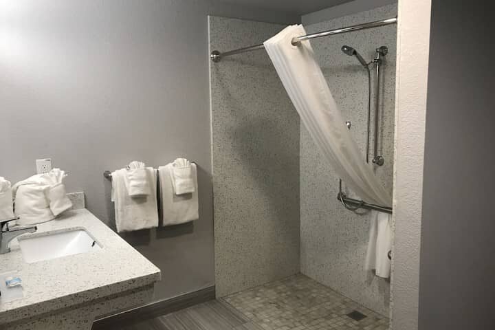 Room 105 of 150