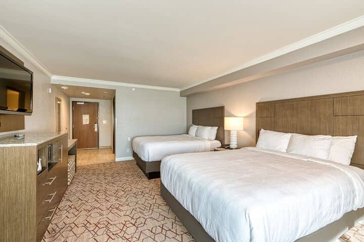 Room 7 of 150