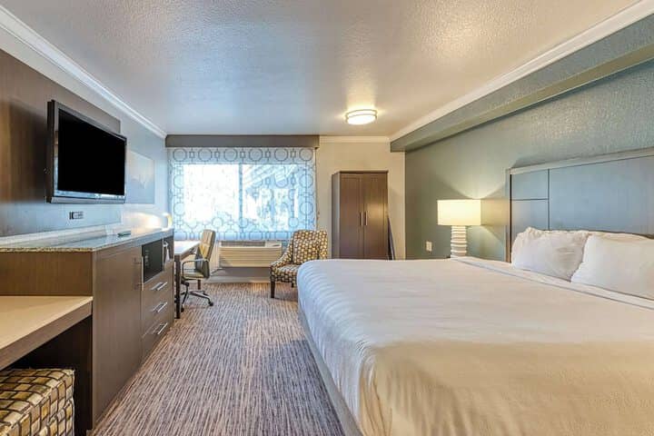 Room 73 of 150