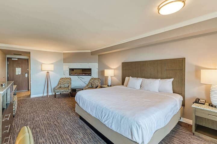 Room 12 of 150