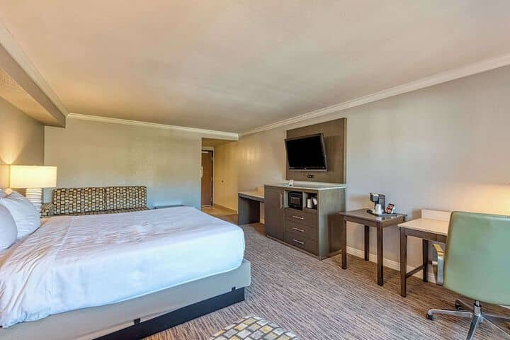 Room 62 of 150